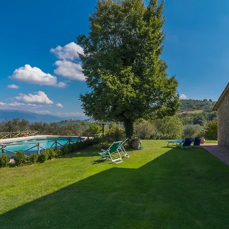 Villa 6 Bedrooms Umbrian Farmhouse *