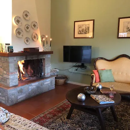 6 Bedrooms Umbrian Farmhouse Villa