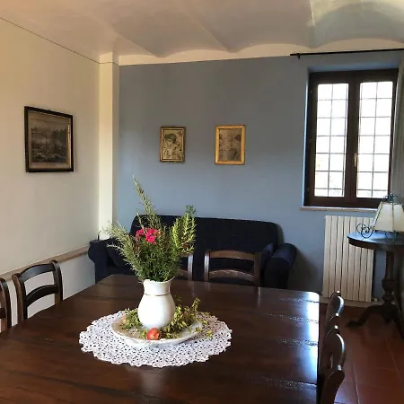 וילה 6 Bedrooms Umbrian Farmhouse *